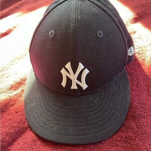Kith X Yankees this is a rare designer hat